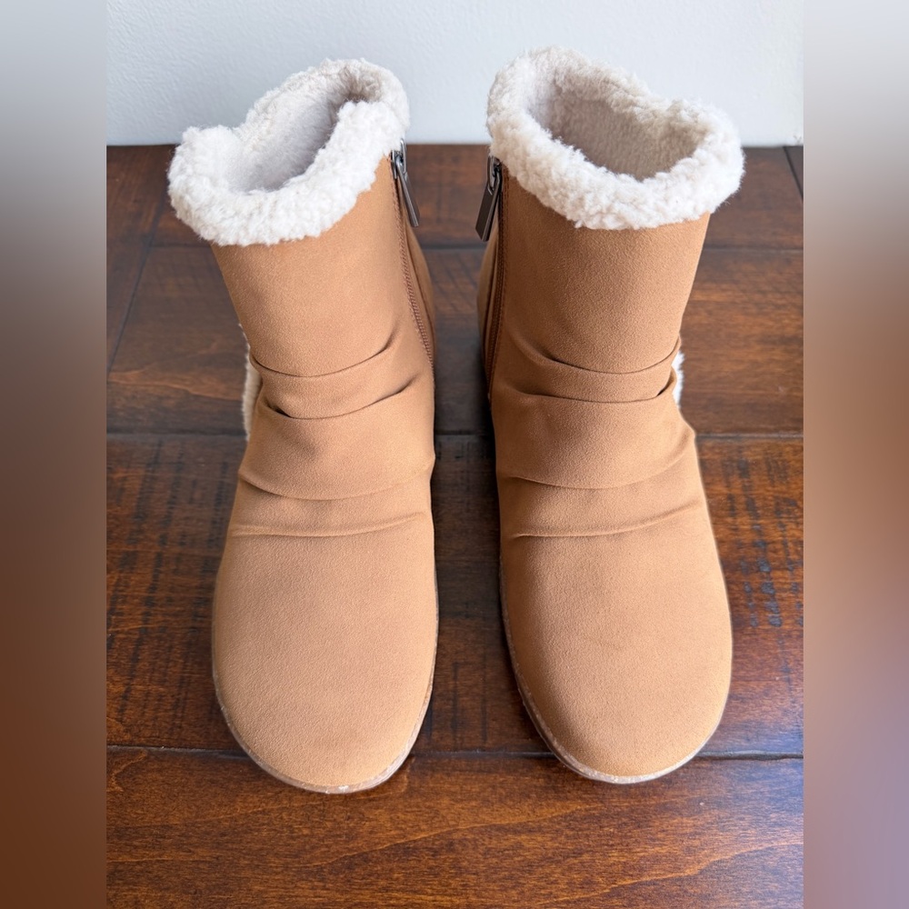 Earth Boots Womens Size 7.5M Brown Faux Fur Ankle Zip Warm Comfort Shoes Eric